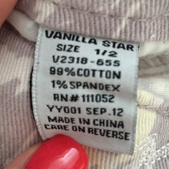 Vanilla Star Jeans - Picture 2 of 3